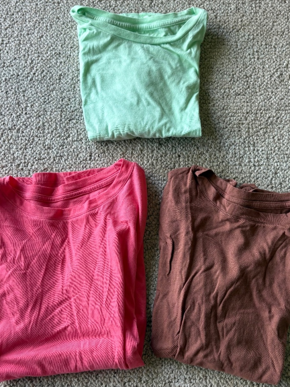 T Shirt Bundle S/M A New Day Universal Thread 3 Pack Basics